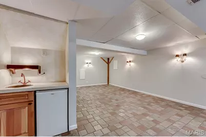 7421 Kenrick Pointe Drive, Shrewsbury, MO 63119 - Photo 31