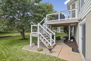 9757 Tesson Creek Estates Dr, Saint Louis, MO 63123 - Photo 5