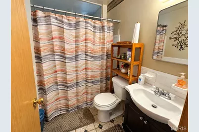 9478 Jaros Court, Bellefontaine Neighbors, MO 63137 - Photo 7