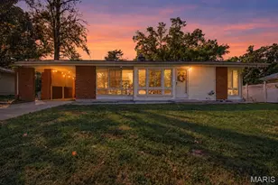 749 W Jewel Ave, Kirkwood, MO 63122 - Photo 1