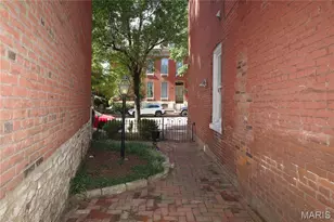 1828 S 8th St, Saint Louis, MO 63104 - Photo 39