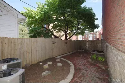1828 S 8th Street, Saint Louis, MO 63104 - Photo 41