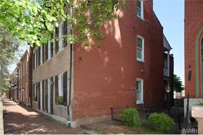 1828 S 8th Street, Saint Louis, MO 63104 - Photo 3