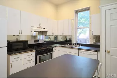 1828 S 8th Street, Saint Louis, MO 63104 - Photo 11