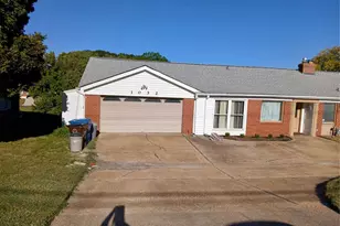 1032 N Florissant Rd, Ferguson, MO 63135 - Photo 1