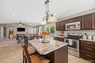 124 Prairie Bluffs Drive, Wentzville, MO 63385 - Photo 7