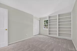 679 Golfview Dr, Ballwin, MO 63011 - Photo 59
