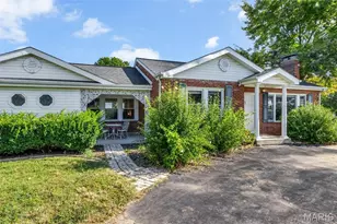 9920 Wolff Dr, Saint Louis, MO 63123 - Photo 5