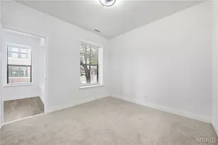 527 Clara Ave, Saint Louis, MO 63112 - Photo 11