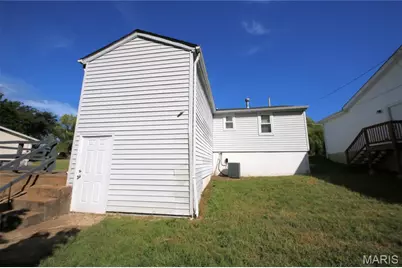 8916 Higginson Drive, Saint Louis, MO 63121 - Photo 5