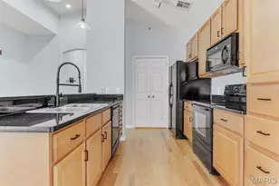 37 Kassebaum Ln, Saint Louis, MO 63129 - Photo 11