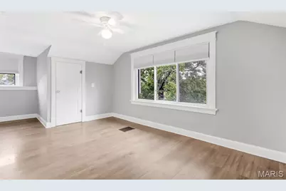 8839 Forest Avenue, Overland, MO 63114 - Photo 21