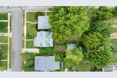 8839 Forest Avenue, Overland, MO 63114 - Photo 31
