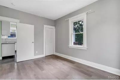 8839 Forest Avenue, Overland, MO 63114 - Photo 15