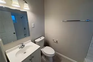 8410 Bayberry Dr, Berkeley, MO 63134 - Photo 17