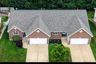 384-386 Shadow Pines Dr, Wentzville, MO 63385 - Photo 1