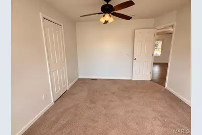 302 Roosevelt Avenue, Warrenton, MO 63383 - Photo 17