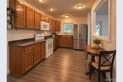 302 Roosevelt Avenue, Warrenton, MO 63383 - Photo 9