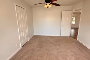 302 Roosevelt Ave, Warrenton, MO 63383 - Photo 15