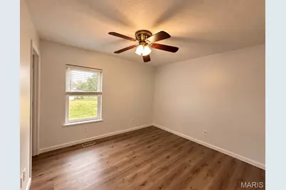 302 Roosevelt Avenue, Warrenton, MO 63383 - Photo 13