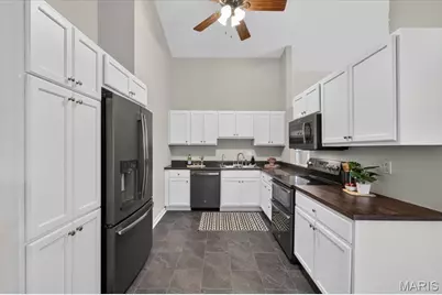 1395 Derhake Road, Florissant, MO 63033 - Photo 9