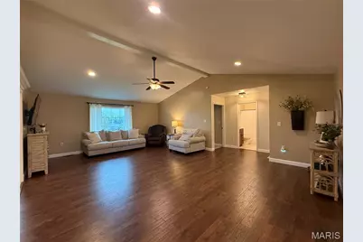 5752 Clear Creek, Hannibal, MO 63401 - Photo 3