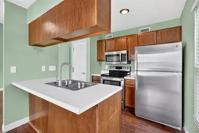 1504 Surrey Lane #C, Saint Peters, MO 63304 - Photo 5