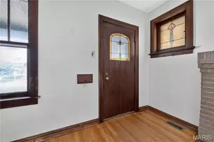 3942 Dover Pl, Saint Louis, MO 63116 - Photo 13