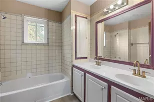 5129 S Compton Ave, Saint Louis, MO 63111 - Photo 25