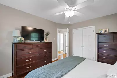 11 Hedgewood Lane, Ballwin, MO 63011 - Photo 11
