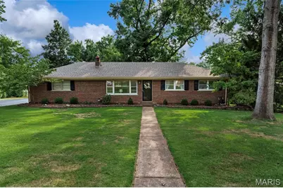 11 Hedgewood Lane, Ballwin, MO 63011 - Photo 1