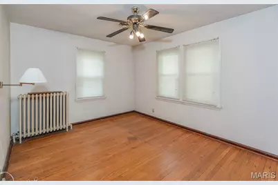 7646 Genesta Street, Unincorporated, MO 63123 - Photo 9