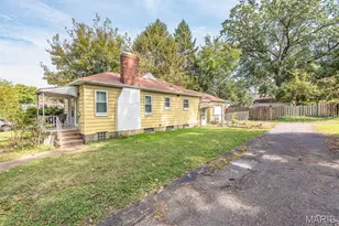 7646 Genesta St, Unincorporated, MO 63123 - Photo 3