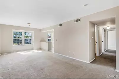 853 Dumont Place #E, Saint Louis, MO 63125 - Photo 9