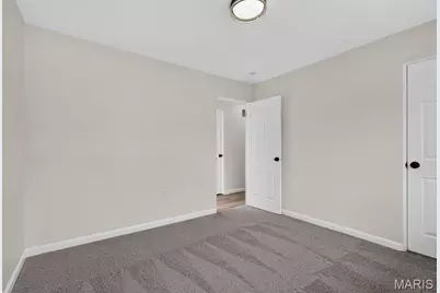 1600 Gallant Fox Drive, Florissant, MO 63033 - Photo 27