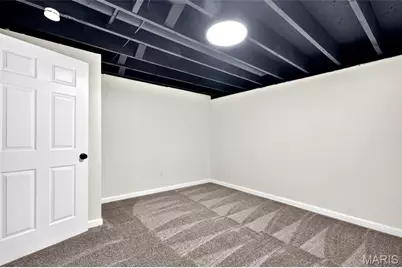1600 Gallant Fox Drive, Florissant, MO 63033 - Photo 31