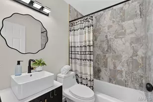 1600 Gallant Fox Dr, Florissant, MO 63033 - Photo 25