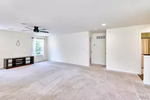 526 Brookside Forest Ct, O'Fallon, MO 63366 - Photo 7