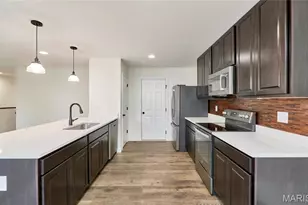 526 Brookside Forest Ct, O'Fallon, MO 63366 - Photo 13