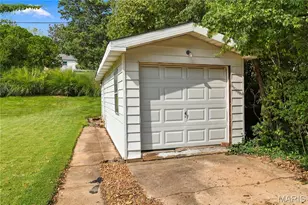 113 Lindy Blvd, Ballwin, MO 63021 - Photo 23