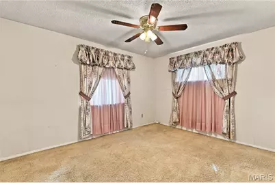 113 Lindy Boulevard, Ballwin, MO 63021 - Photo 15