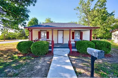 885 W 4th Street, Lebanon, MO 65536 - Photo 1