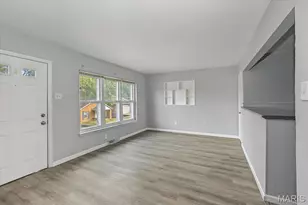 220 Ruggles Rd, Ferguson, MO 63135 - Photo 7