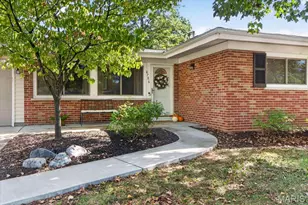 8786 Fern Glen Dr, Saint Louis, MO 63126 - Photo 3