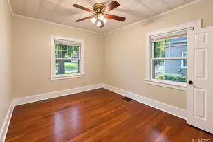 222 S Clark Ave, Ferguson, MO 63135 - Photo 15