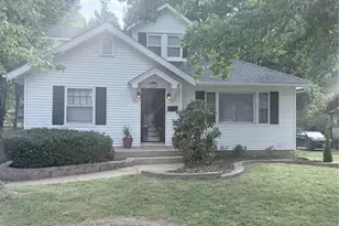 222 S Clark Ave, Ferguson, MO 63135 - Photo 1