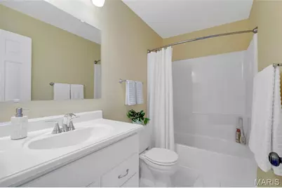 9026 W Swan Circle, Brentwood, MO 63144 - Photo 17