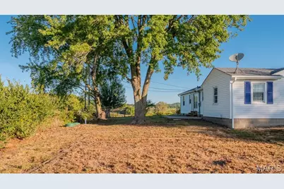 22 Gnade Rd, Elsberry, MO 63343 - Photo 9