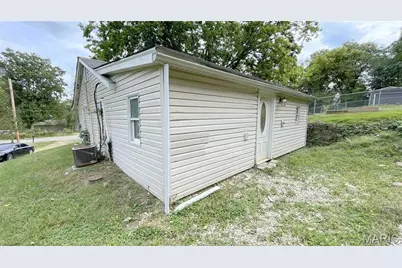 1105 Cliff Drive, Festus, MO 63028 - Photo 17