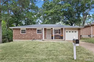 2643 Wessex Dr, Saint Louis, MO 63125 - Photo 1
